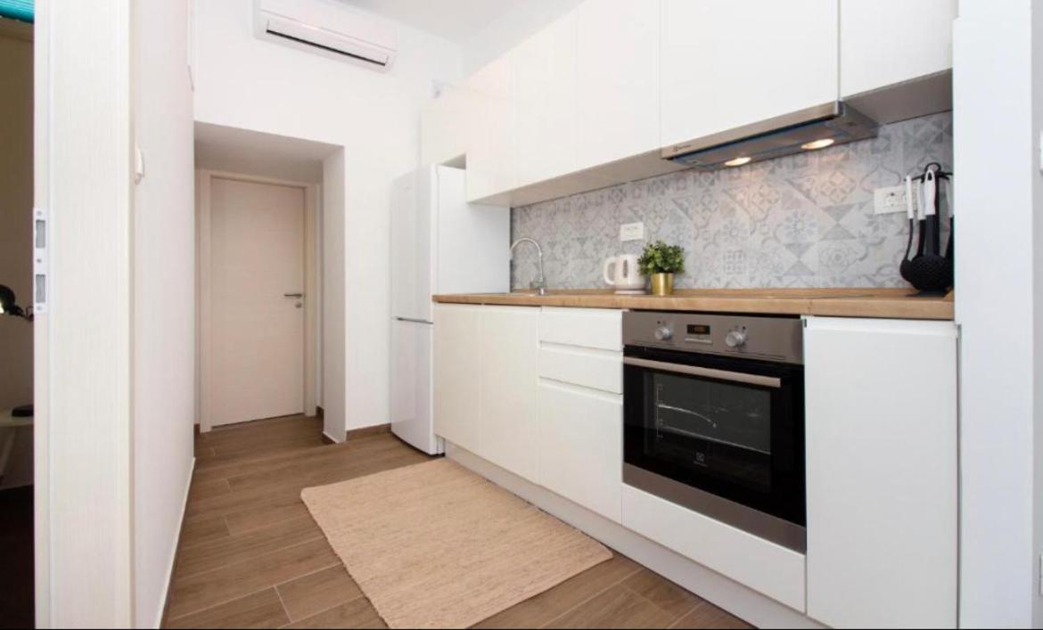 Urban 2 Apartman *